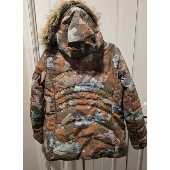 Obermeyer Tuscany Vintage Camo Floral Coat Jacket Womens 12 Large New - Picture 7 of 13